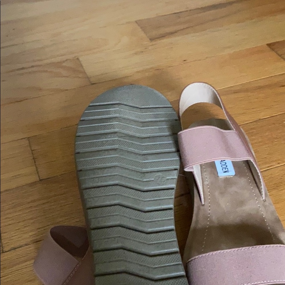 Shoes - Picture 2 of 5
